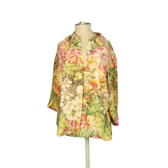 C.l.o.t.h.e.s Clothes Brand 100% Silk Floral Button down Medium - Picture 2 of 5